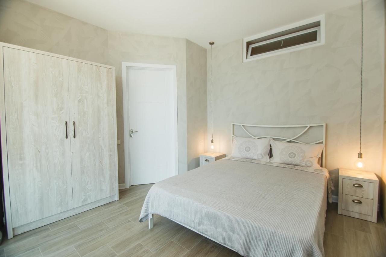 Ferienwohnung New Wave 2 Batumi Exterior foto
